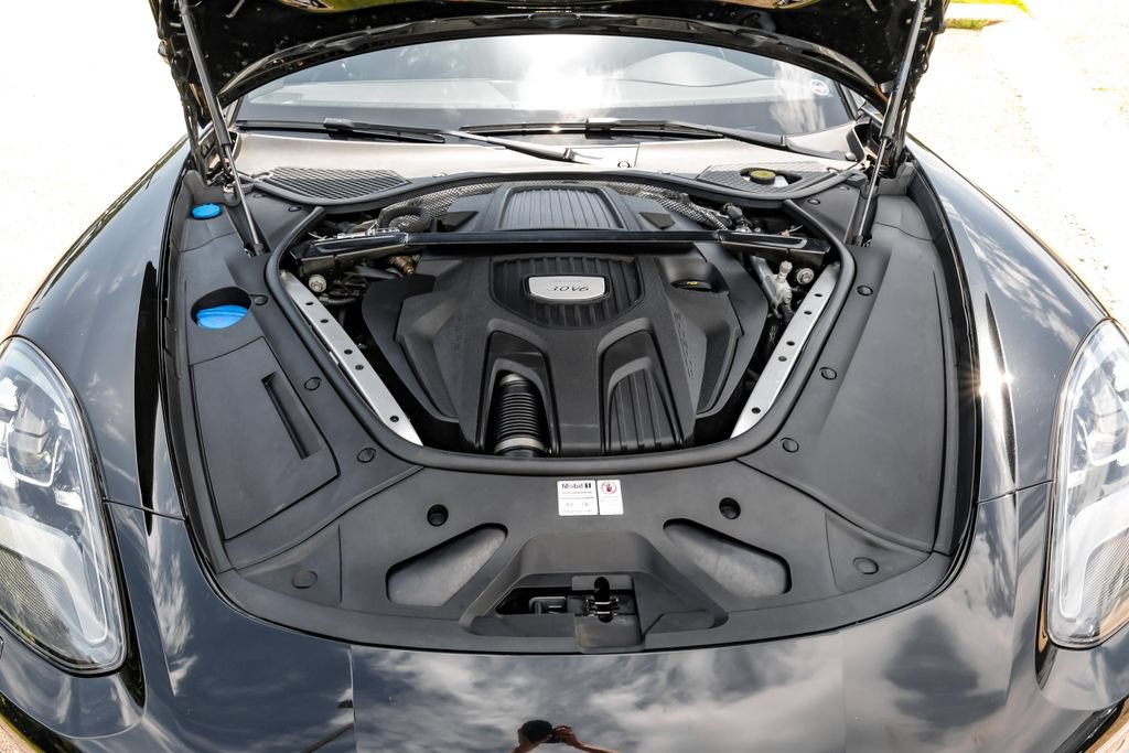 Used 2018 Porsche Panamera 4 AWD/4WD image 53