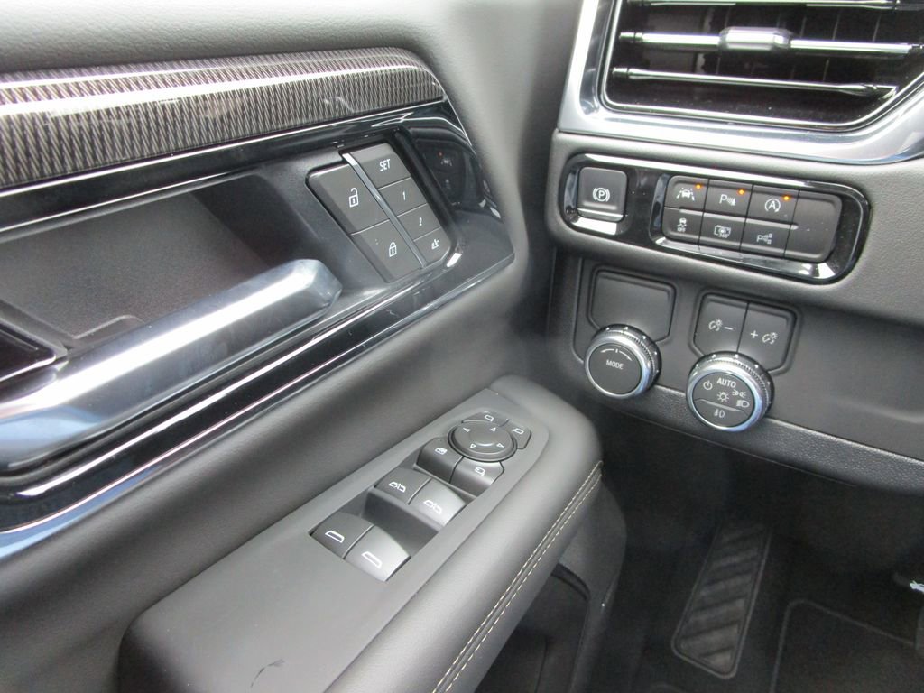 New 2026 GMC Yukon Elevation image 31