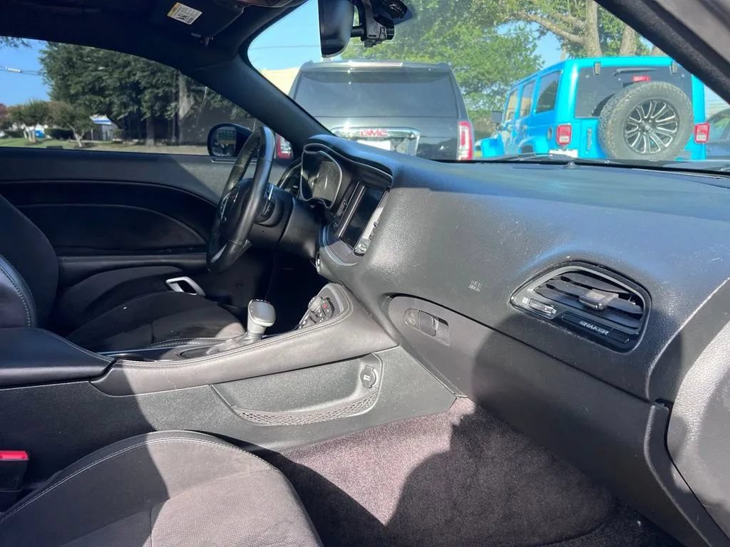 Used 2016 Dodge Challenger R/T Scat Pack RWD image 23