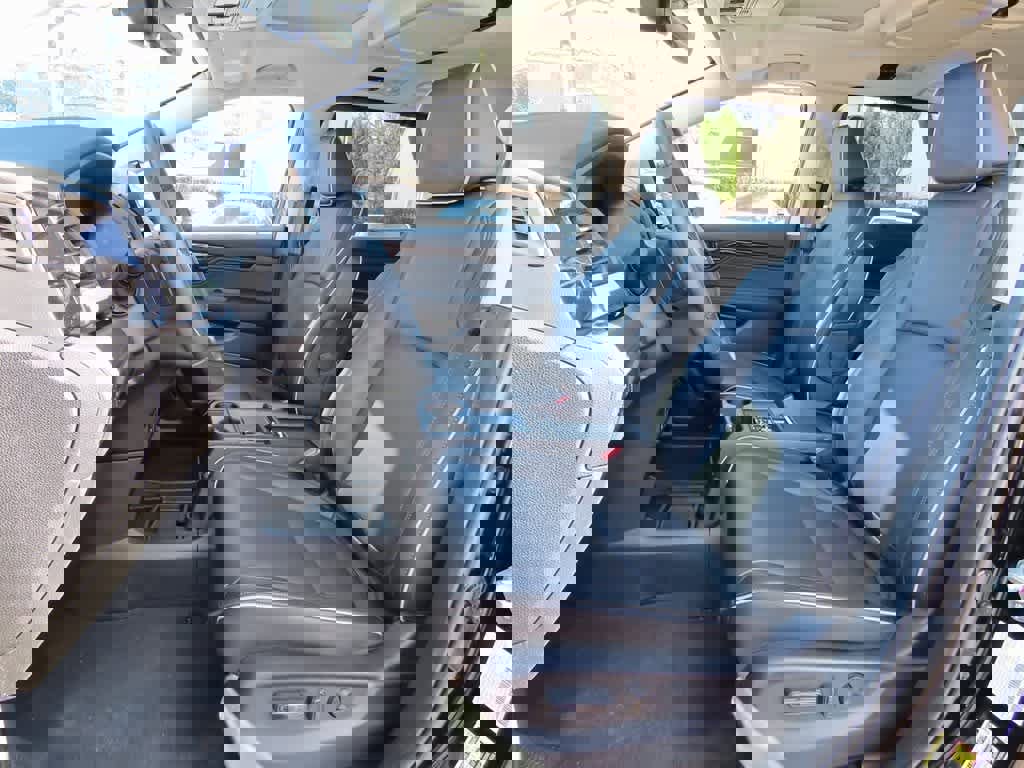 Certified 2025 Honda Odyssey Touring image 13