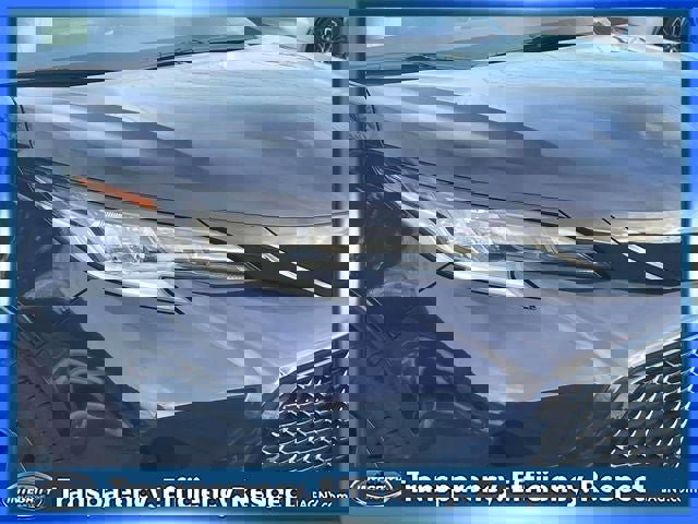 Used 2025 Toyota Sienna XSE w/ XSE Plus Package image 10