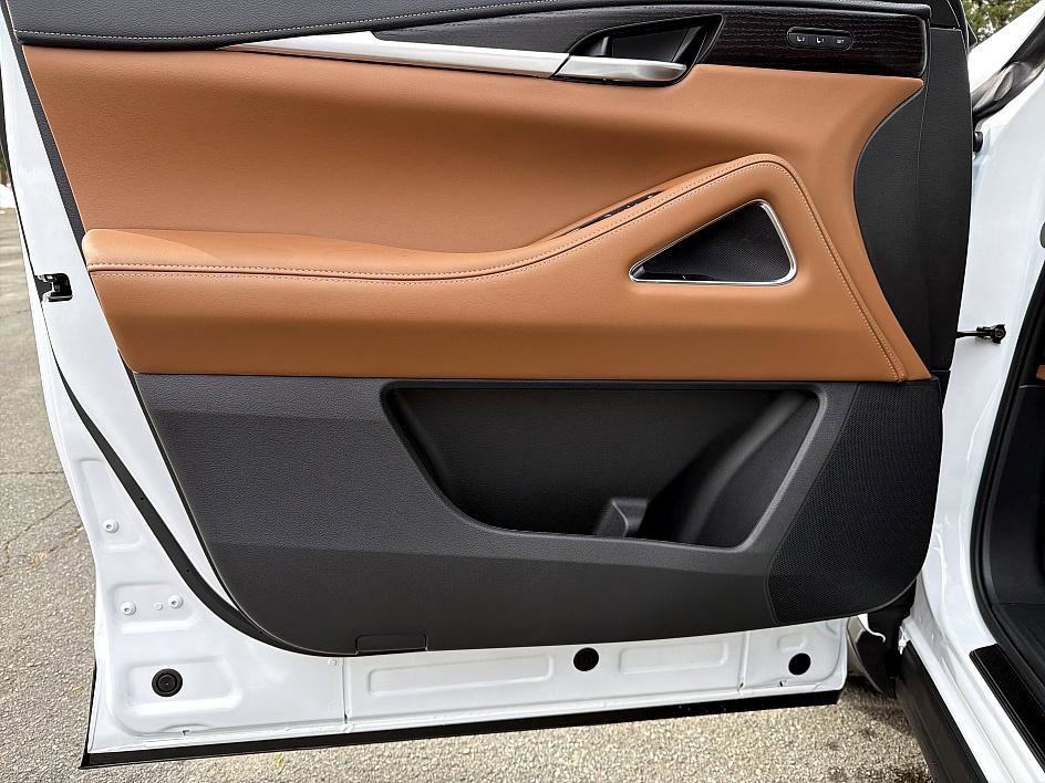 New 2026 INFINITI QX60 Autograph image 9