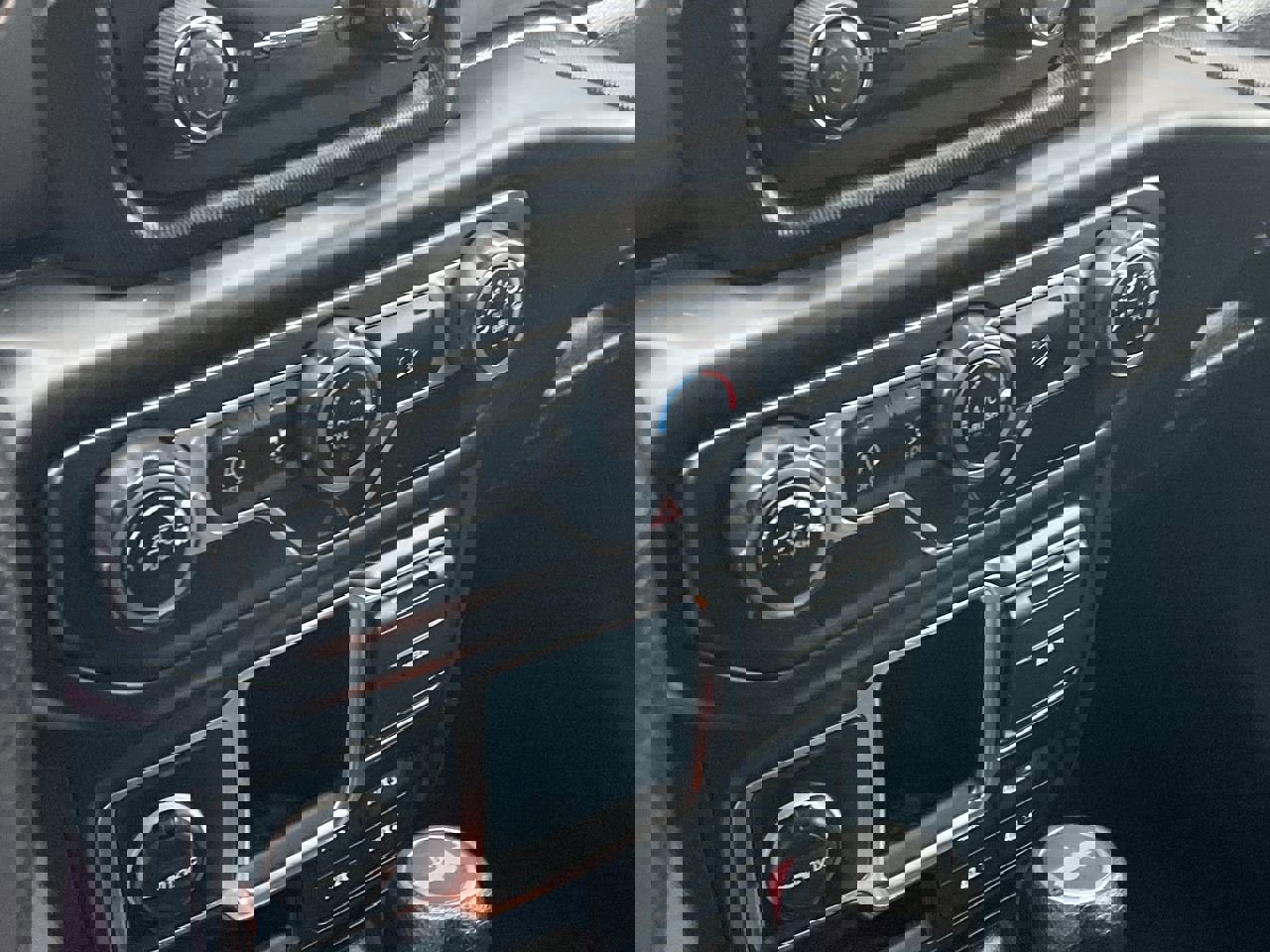 Used 2020 Jeep Wrangler Unlimited Sport image 18