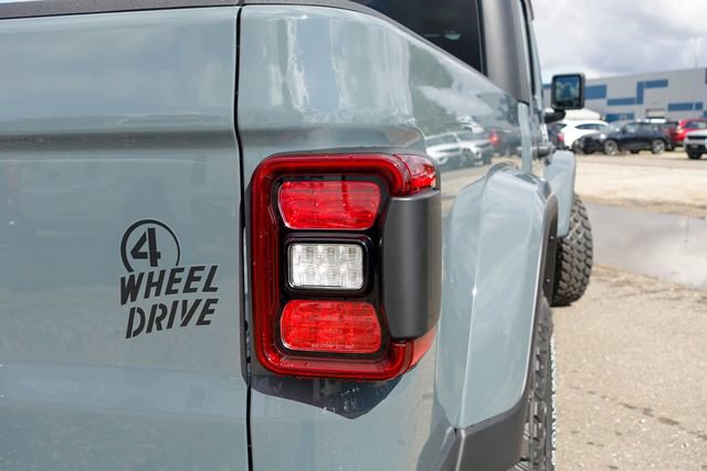 New 2025 Jeep Gladiator Willys image 7