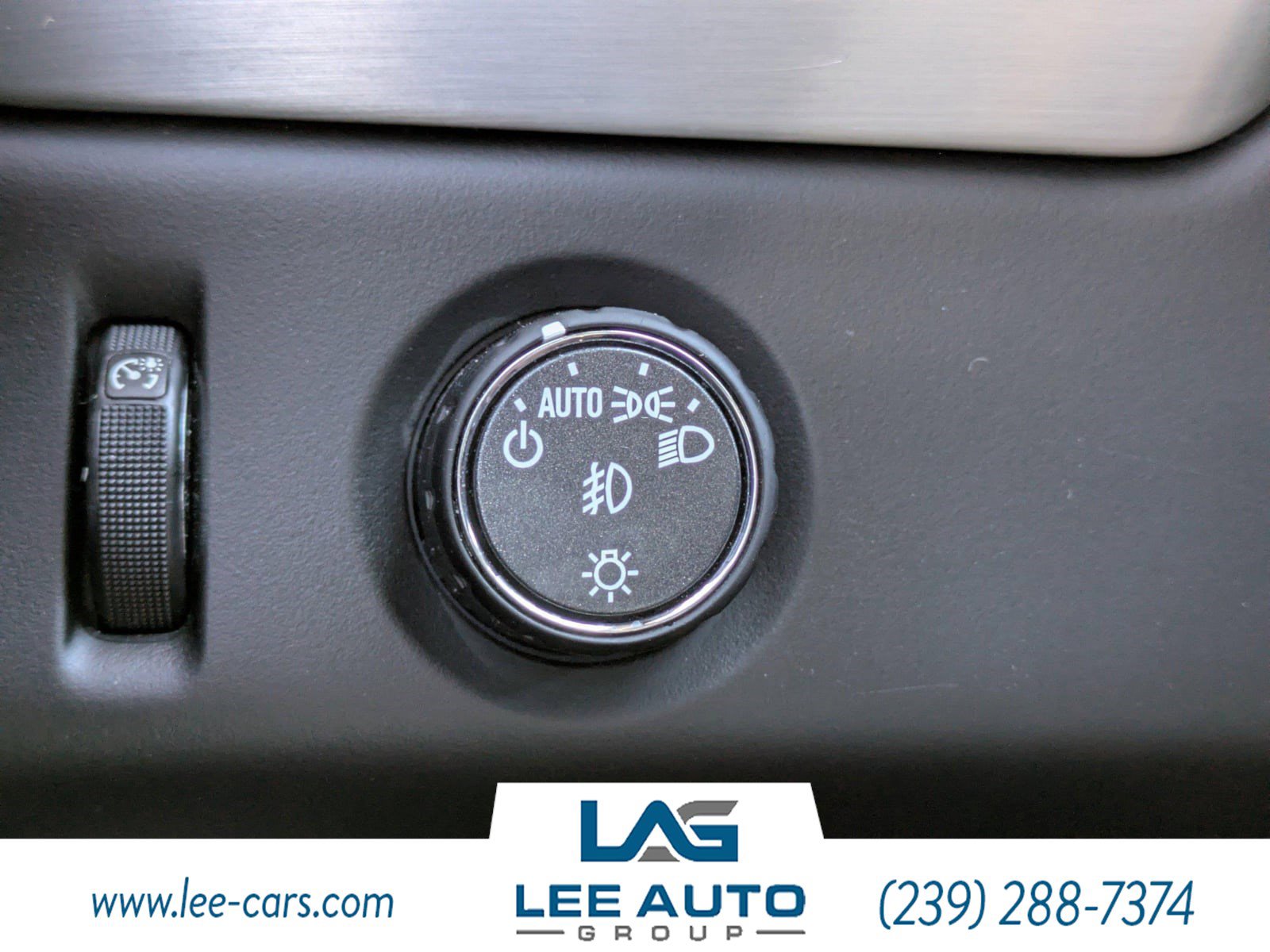 Used 2017 GMC Yukon SLE w/ Convenience Package image 21