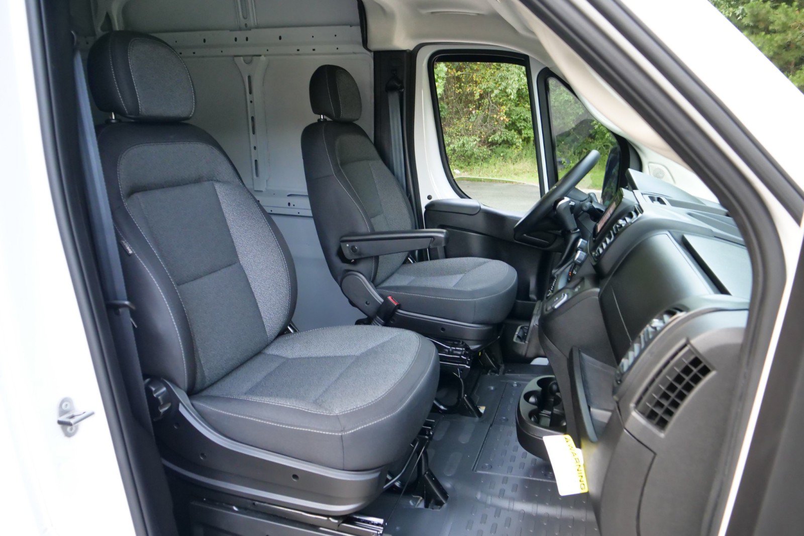 Used 2024 RAM ProMaster 2500 FWD image 27