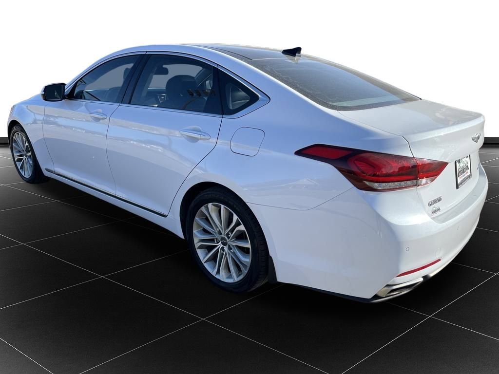 Used 2015 Hyundai Genesis 3.8 w/ Option Group 02 image 3
