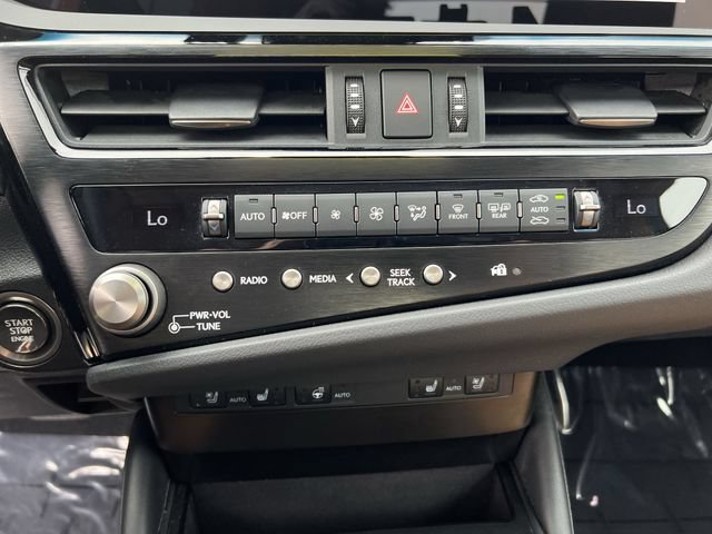 Certified 2025 Lexus ES 350 w/ Premium Package FWD image 17