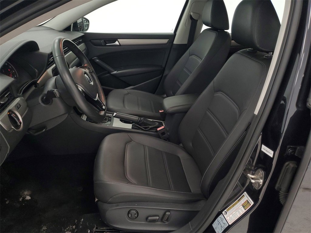 Used 2021 Volkswagen Passat 2.0T SE image 12