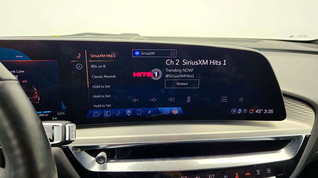 Used 2023 Cadillac Lyriq AWD image 18