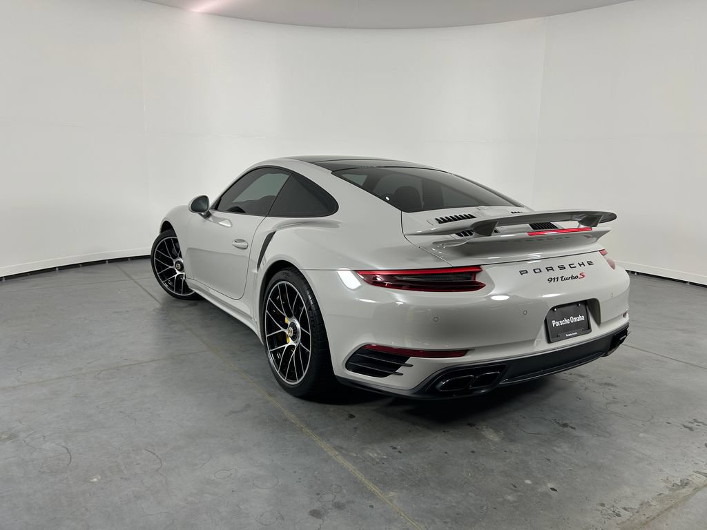 Certified 2019 Porsche 911 4 Coupe AWD/4WD image 3