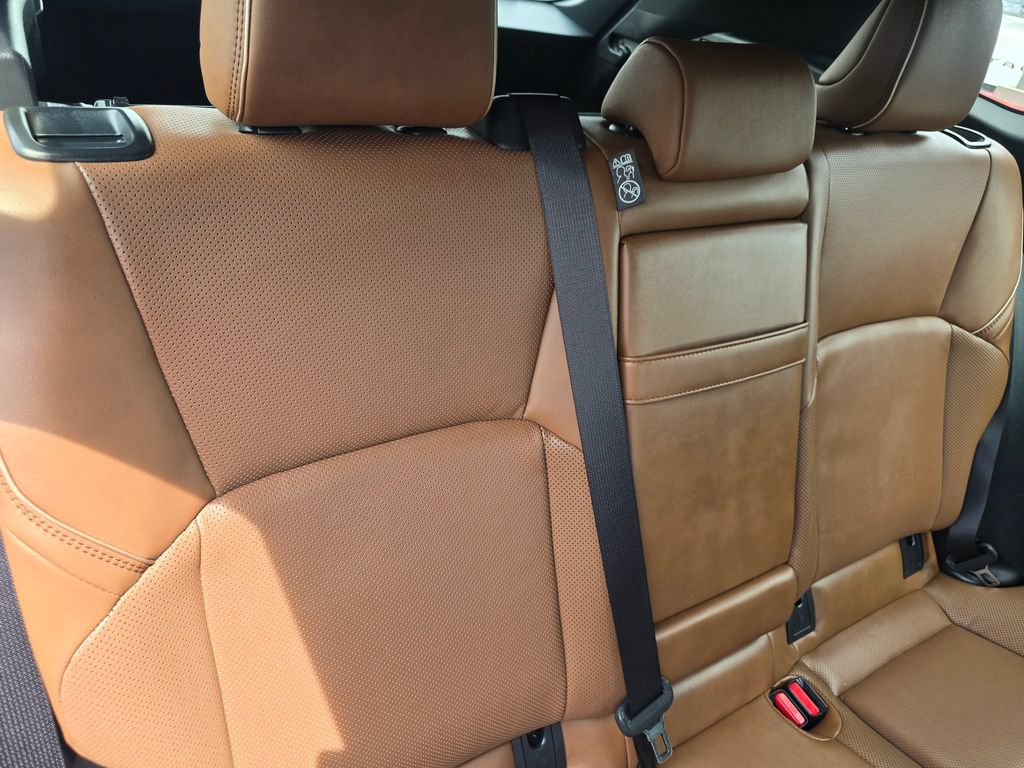 Used 2025 Toyota Crown Signia AWD/4WD image 15