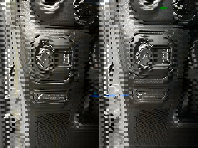 Used 2023 Jeep Wrangler Unlimited Rubicon 4xe w/ Steel Bumper Group image 18