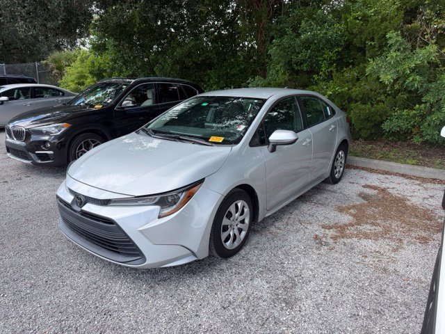 Used 2023 Toyota Corolla LE FWD image 6