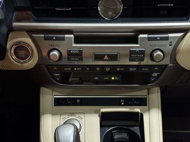 Used 2017 Lexus ES 350 w/ Premium Package FWD image 18