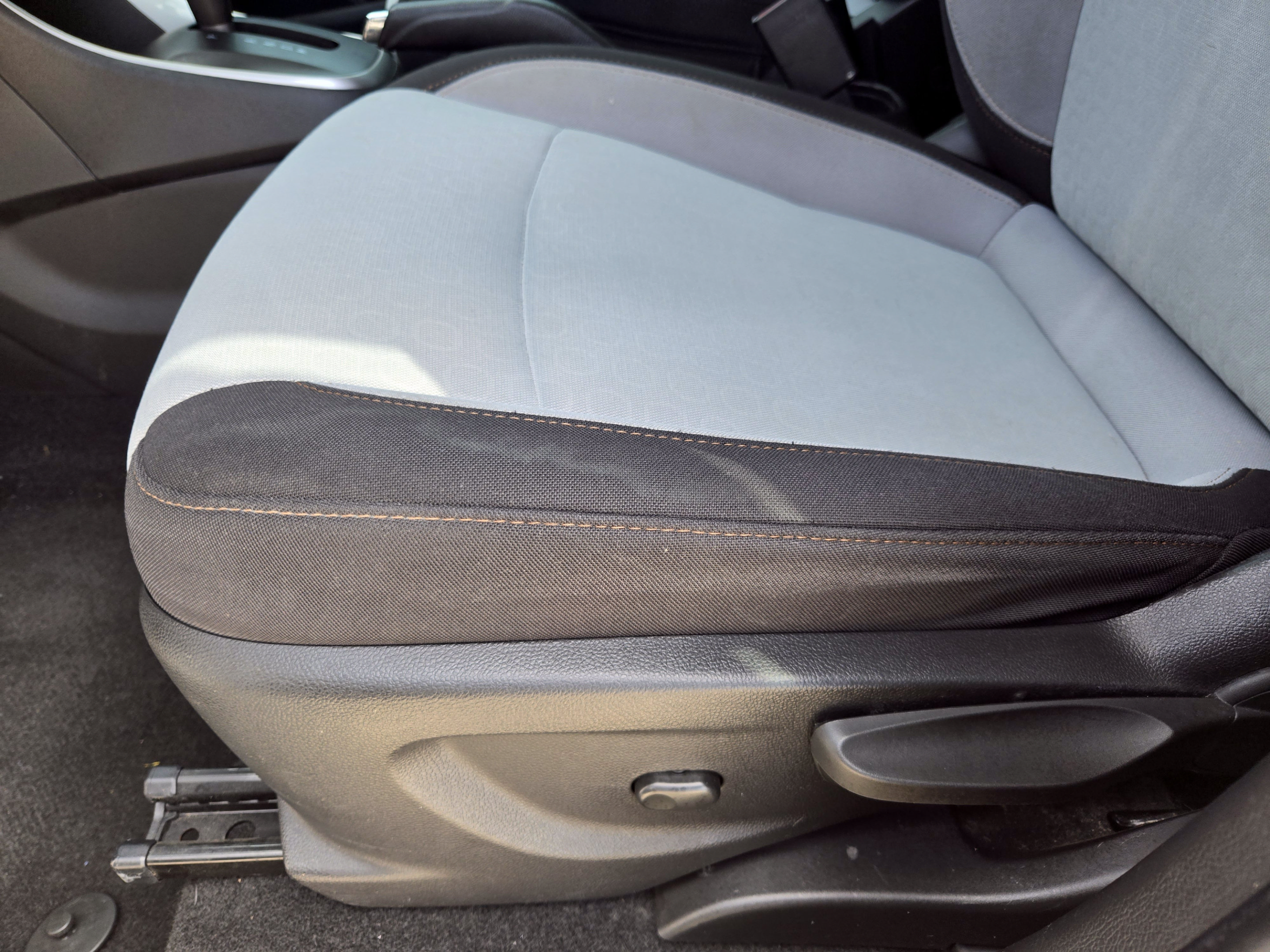 Used 2022 Chevrolet Trax LS w/ Tint and Cruise Package FWD image 21