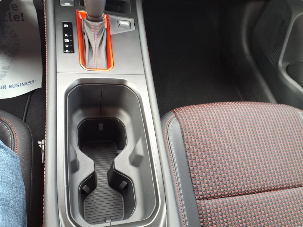 New 2026 Nissan Kicks SR FWD image 20