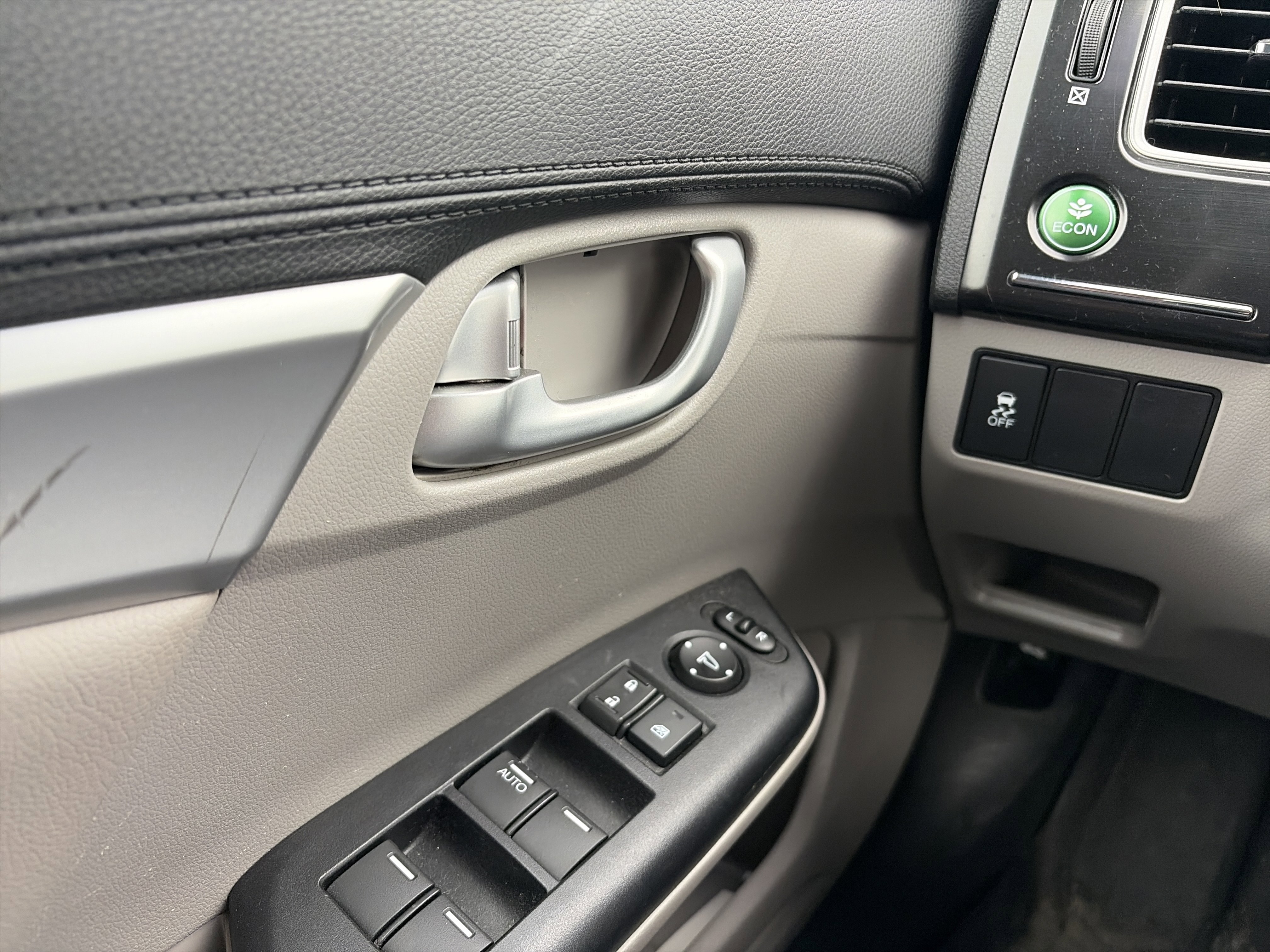 Used 2014 Honda Civic EX-L image 29