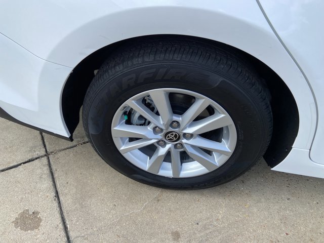 Used 2025 Toyota Camry LE image 30