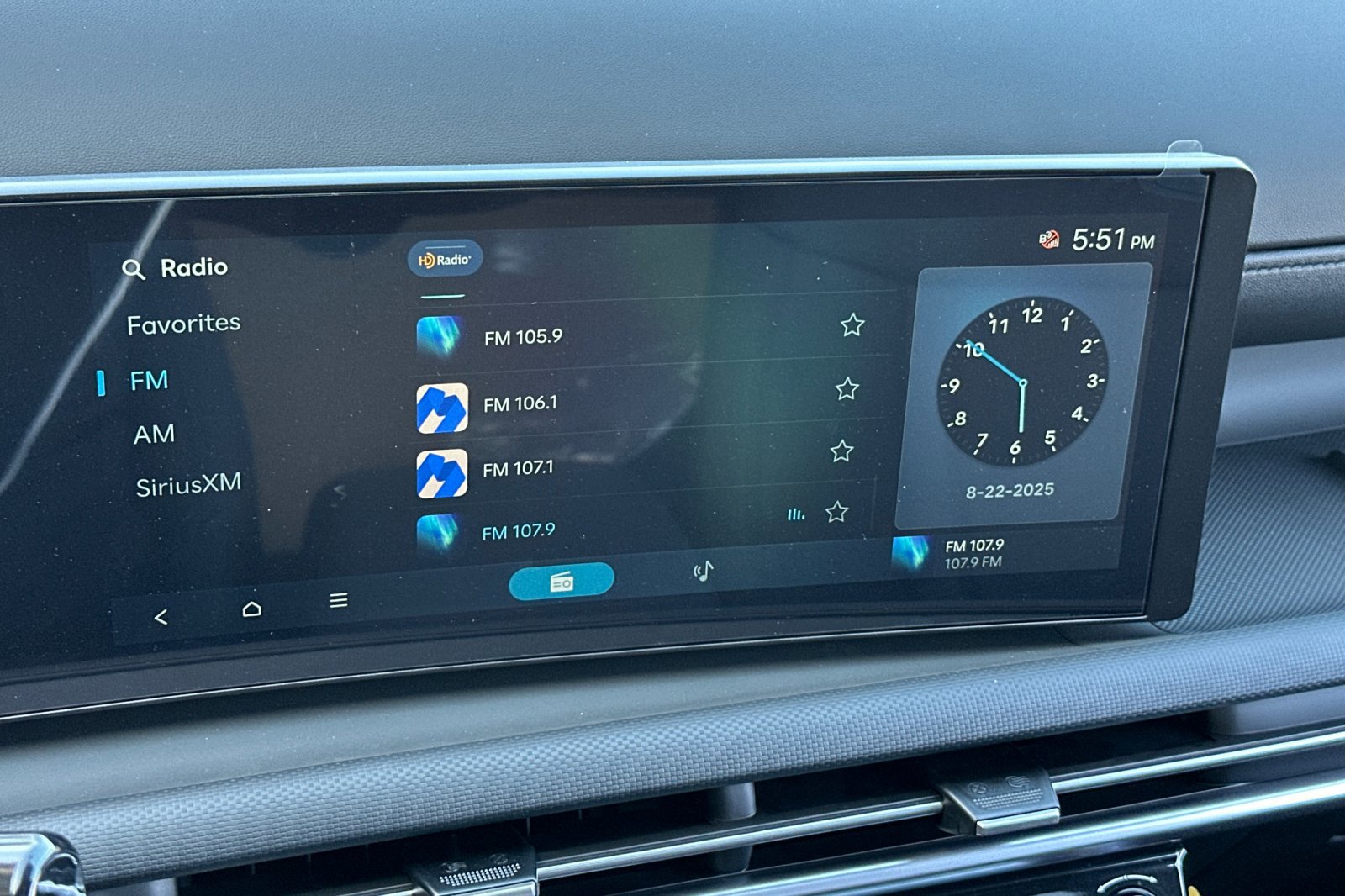 New 2025 Hyundai Santa Cruz SEL image 17