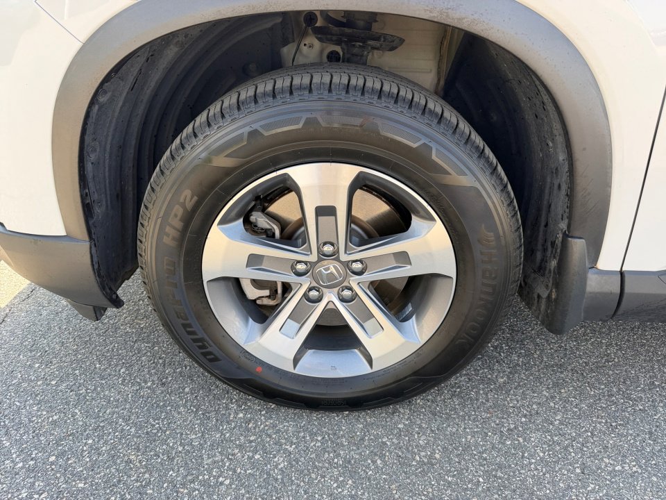 Certified 2023 Honda Pilot Sport image 31