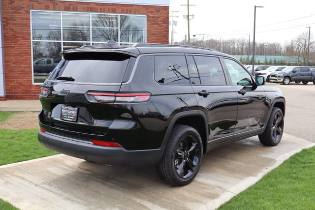 New 2026 Jeep Grand Cherokee L Limited w/ Limited Altitude Package AWD/4WD image 32