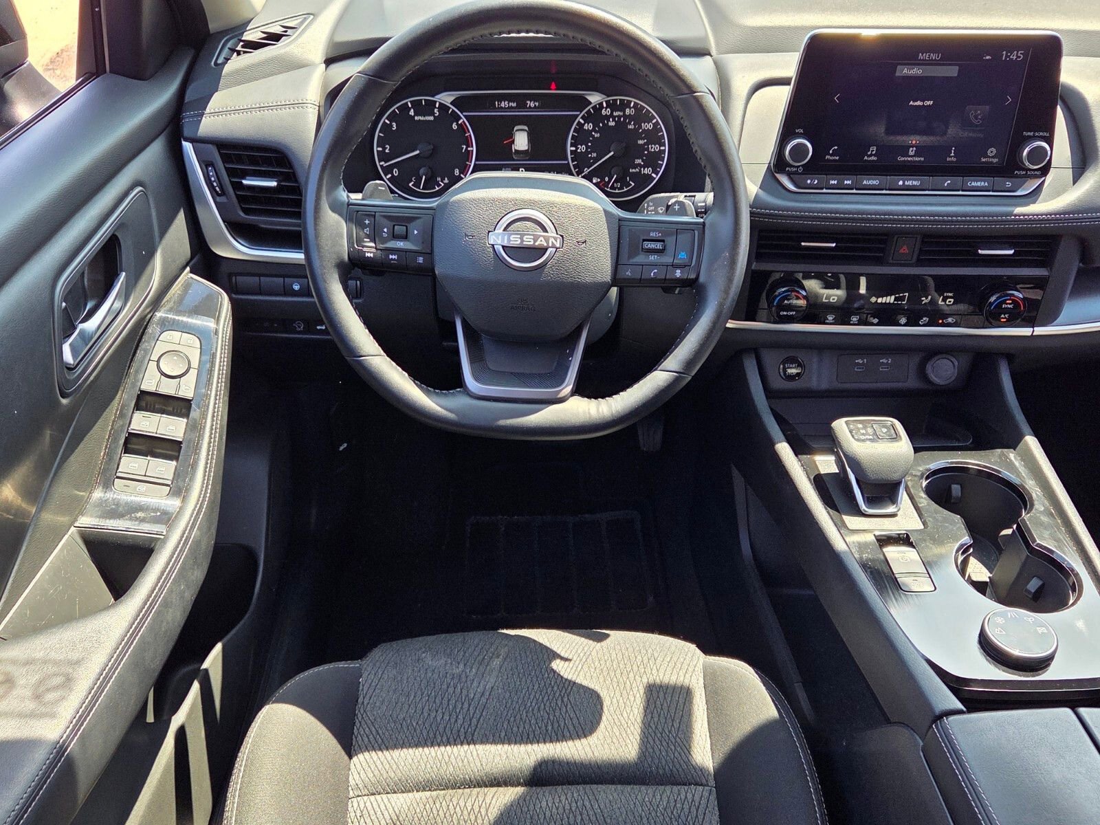 Used 2025 Nissan Rogue SV image 7