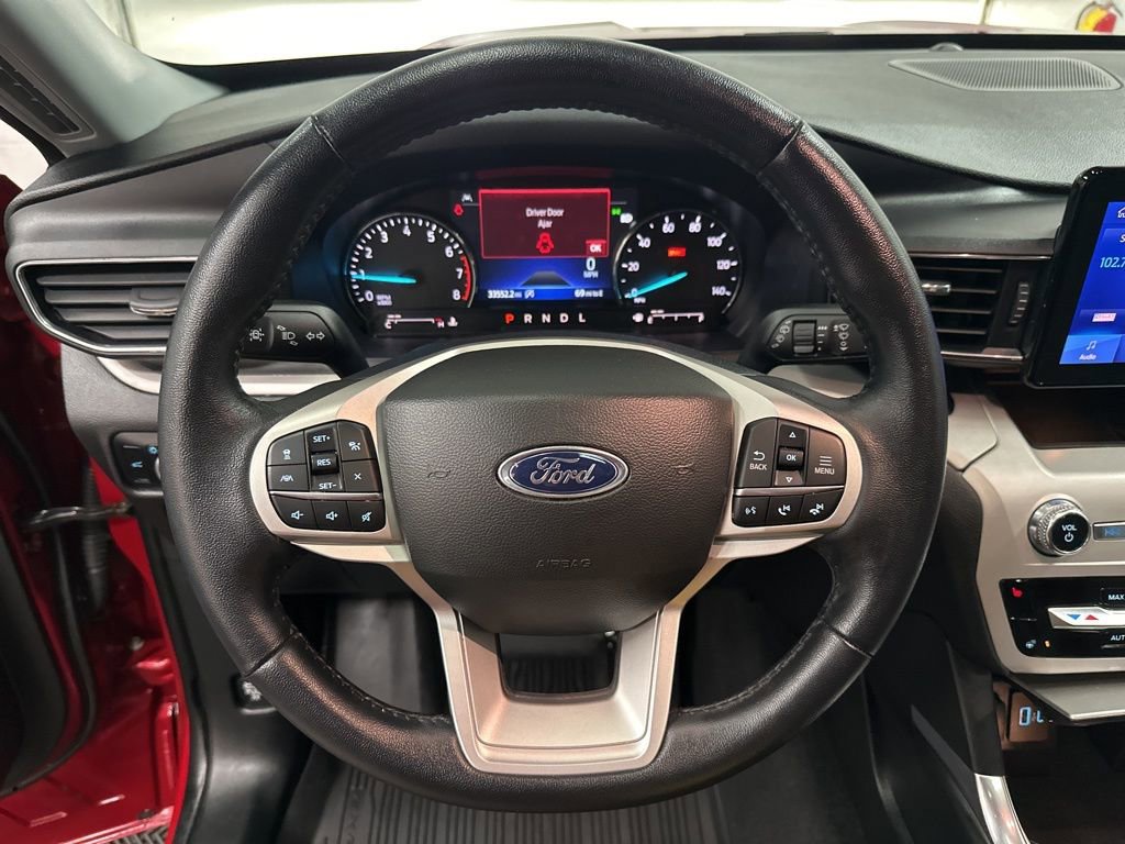 Used 2023 Ford Explorer XLT w/ Equipment Group 202A image 14