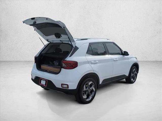 New 2026 Hyundai Venue SEL image 2