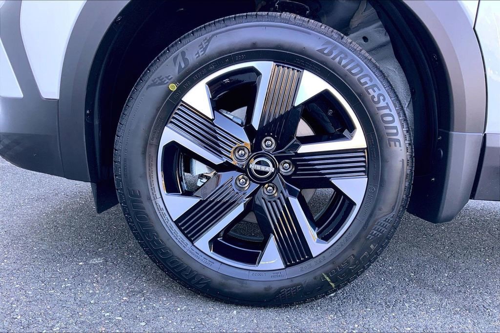 New 2026 Nissan Kicks SV w/ Charging Package image 12