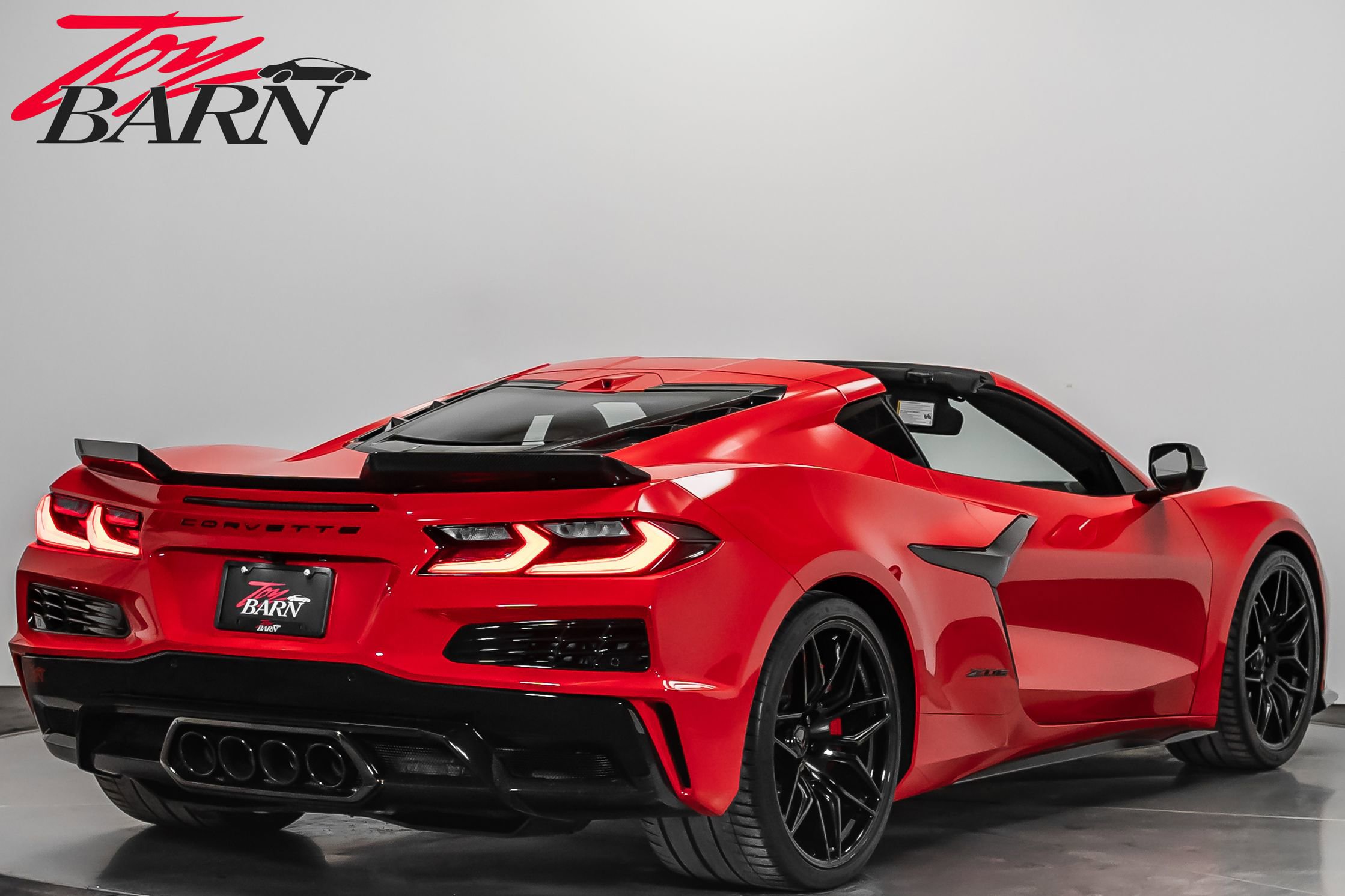 Used 2024 Chevrolet Corvette Z06 w/ Stealth Interior Trim Package image 5