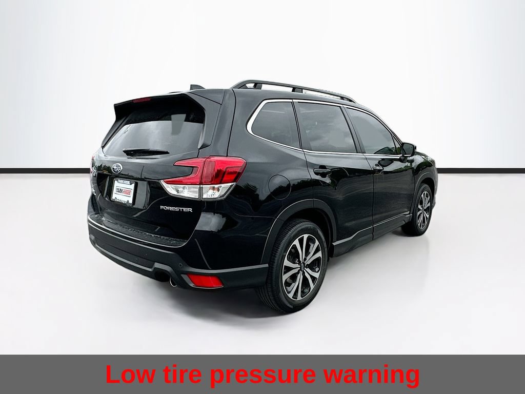 Used 2024 Subaru Forester Limited AWD/4WD image 11