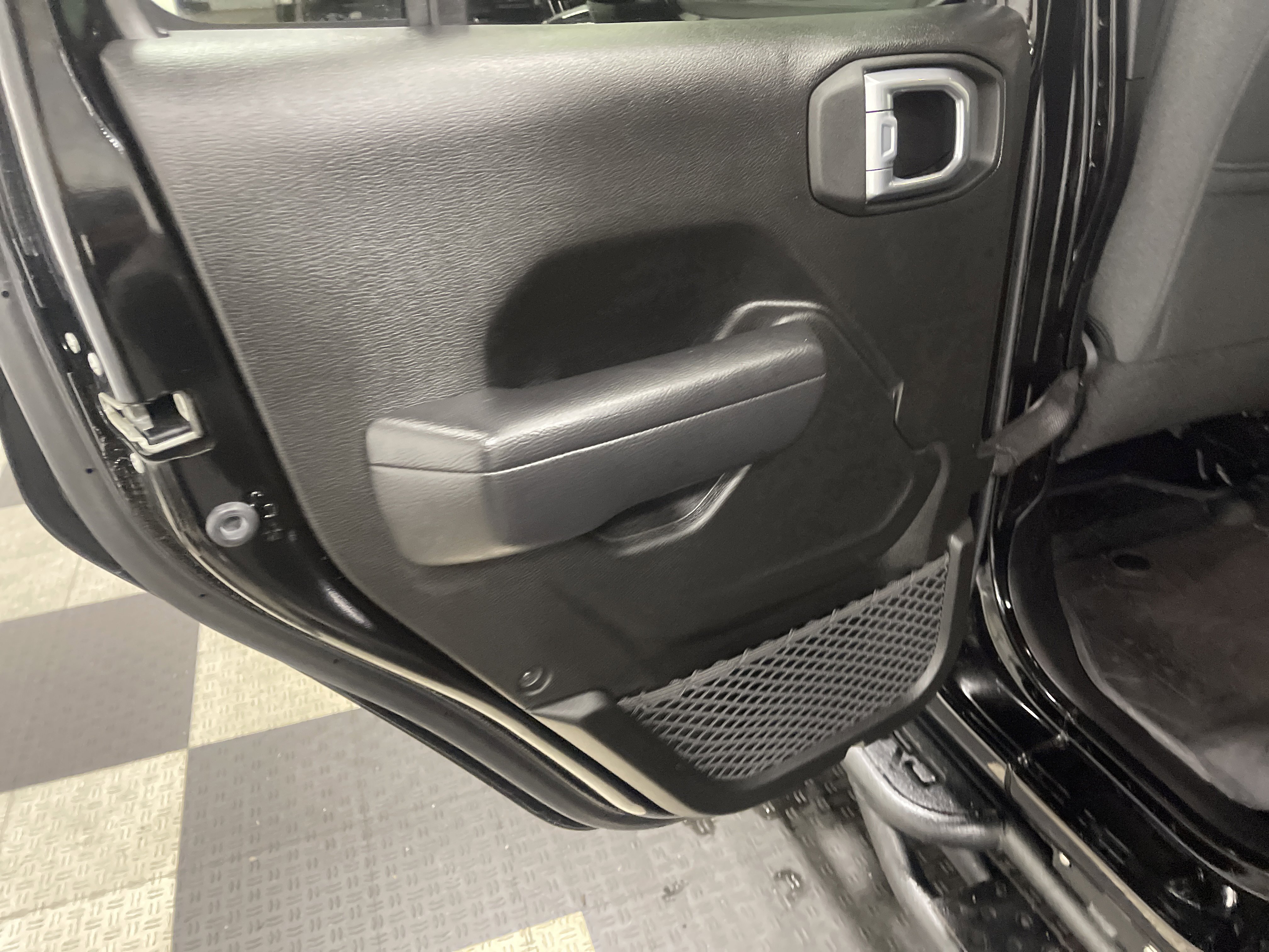 Used 2024 Jeep Gladiator Sport image 15