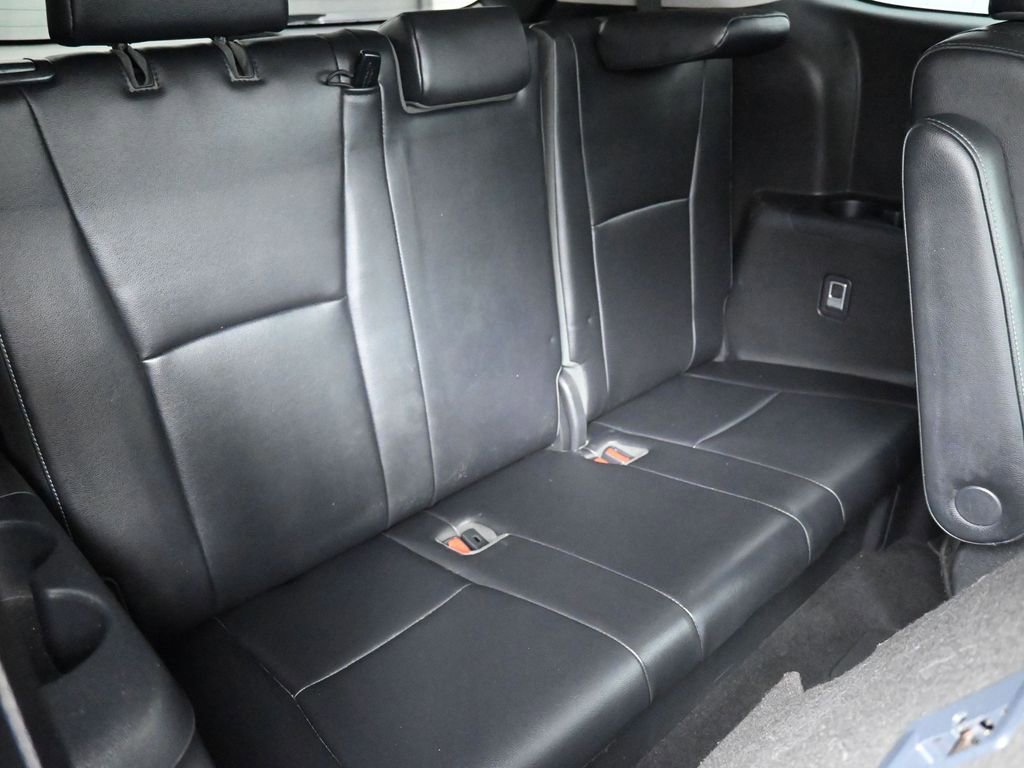 Certified 2020 Toyota Highlander Platinum w/ Preferred Accessory Package AWD/4WD image 26