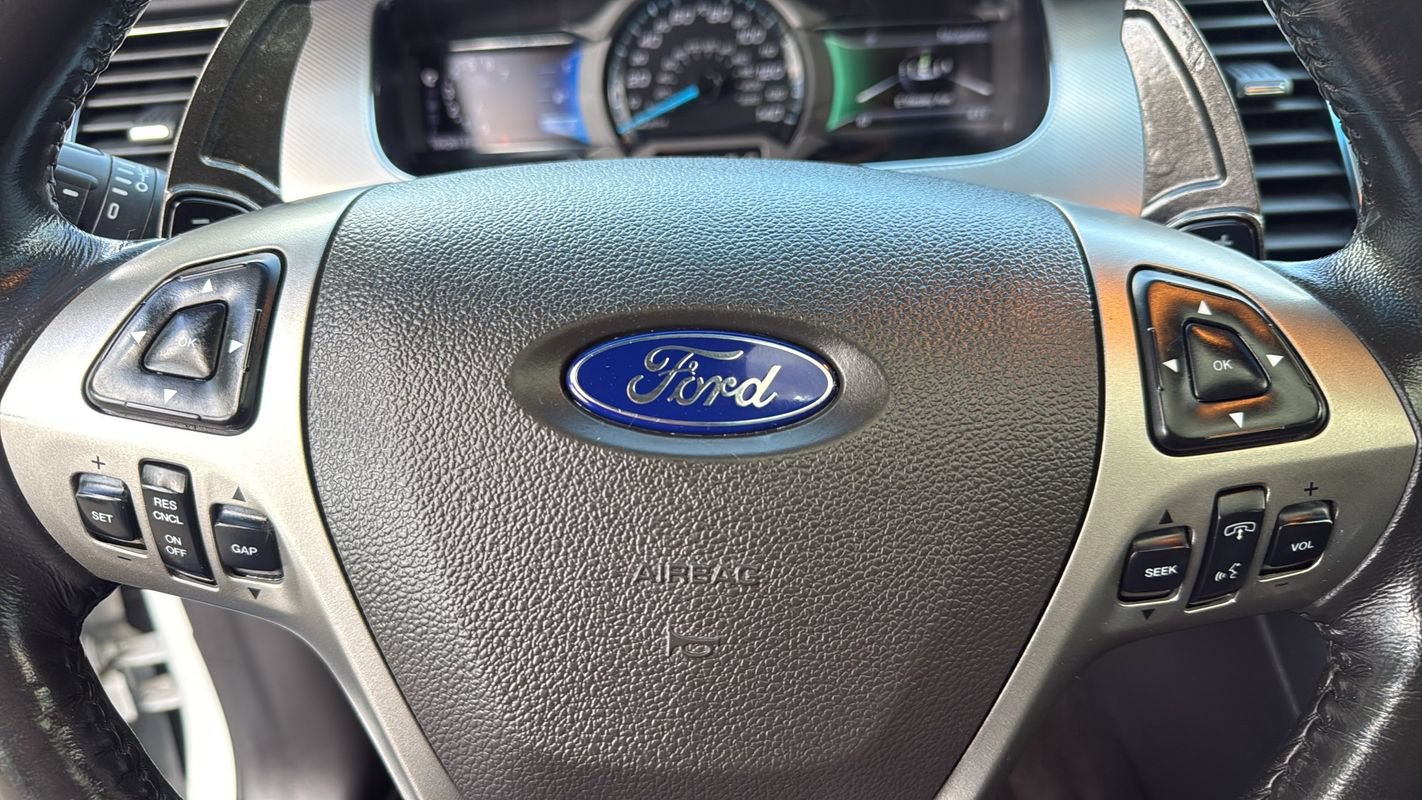 Used 2013 Ford Taurus SHO AWD/4WD image 11