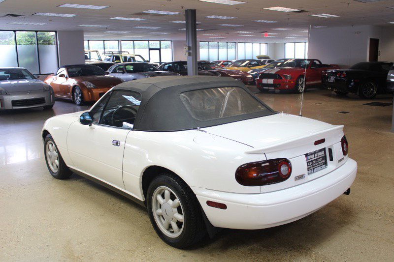 Used 1990 MAZDA MX-5 Miata image 16