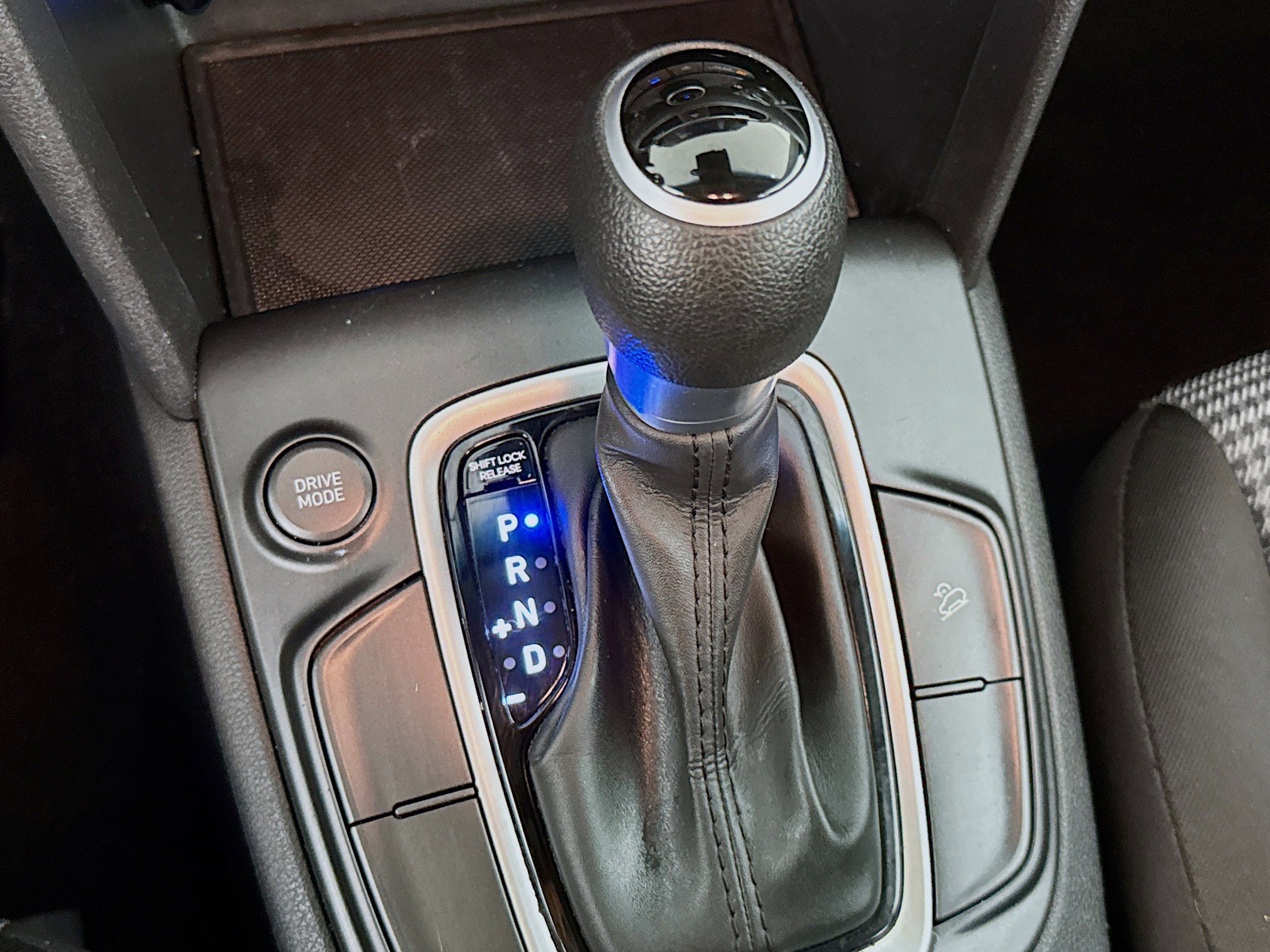 Used 2020 Hyundai Kona SE image 19