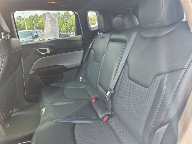 Used 2025 Jeep Compass Latitude AWD/4WD image 28
