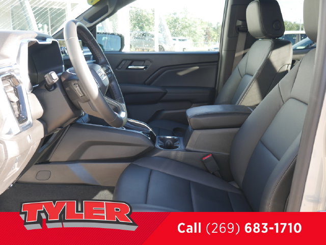 Used 2024 GMC Canyon Elevation w/ Elevation Premium Package AWD/4WD image 33