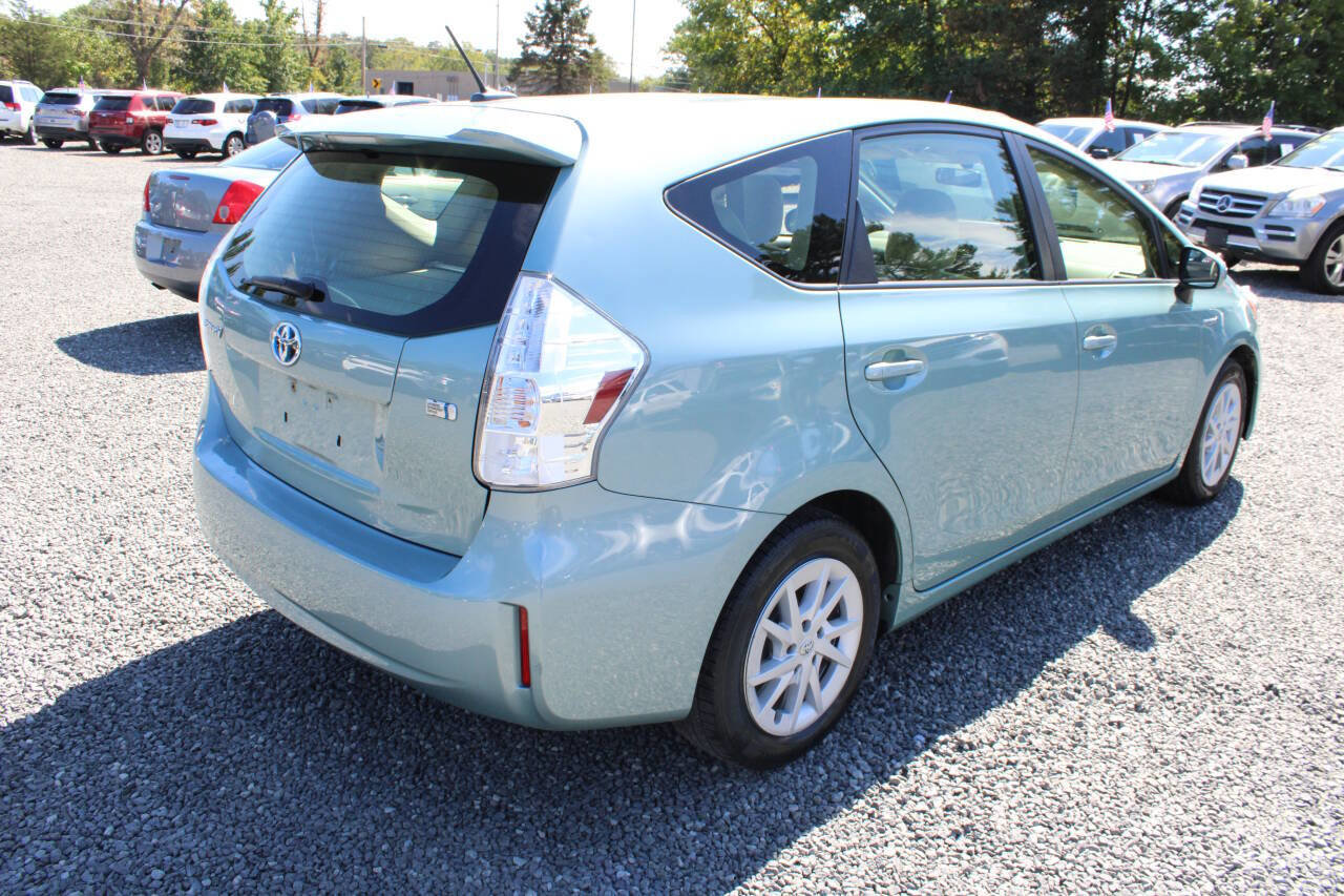Used 2014 Toyota Prius V Three image 7