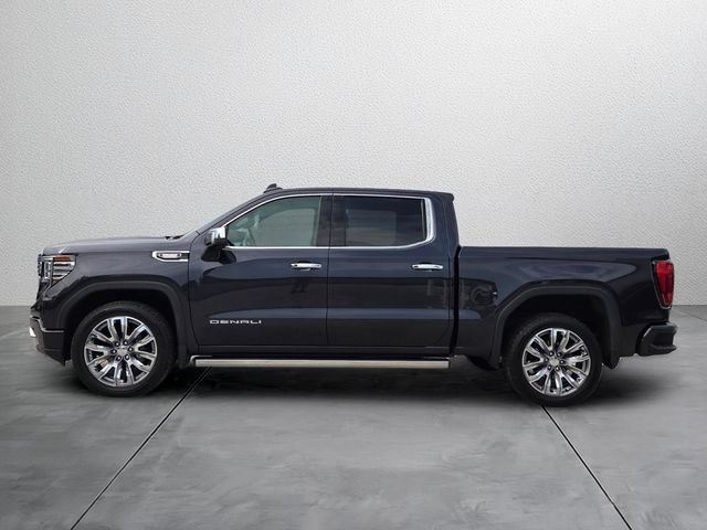 Used 2023 GMC Sierra 1500 Denali w/ Denali Reserve Package AWD/4WD image 2