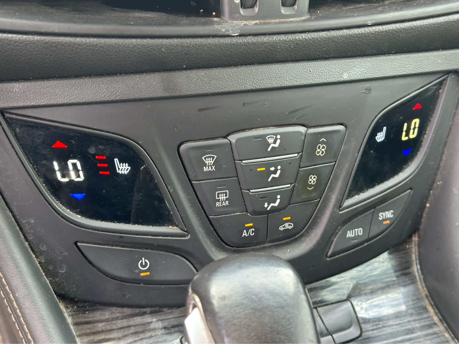 Used 2017 Buick Envision Essence AWD/4WD image 16