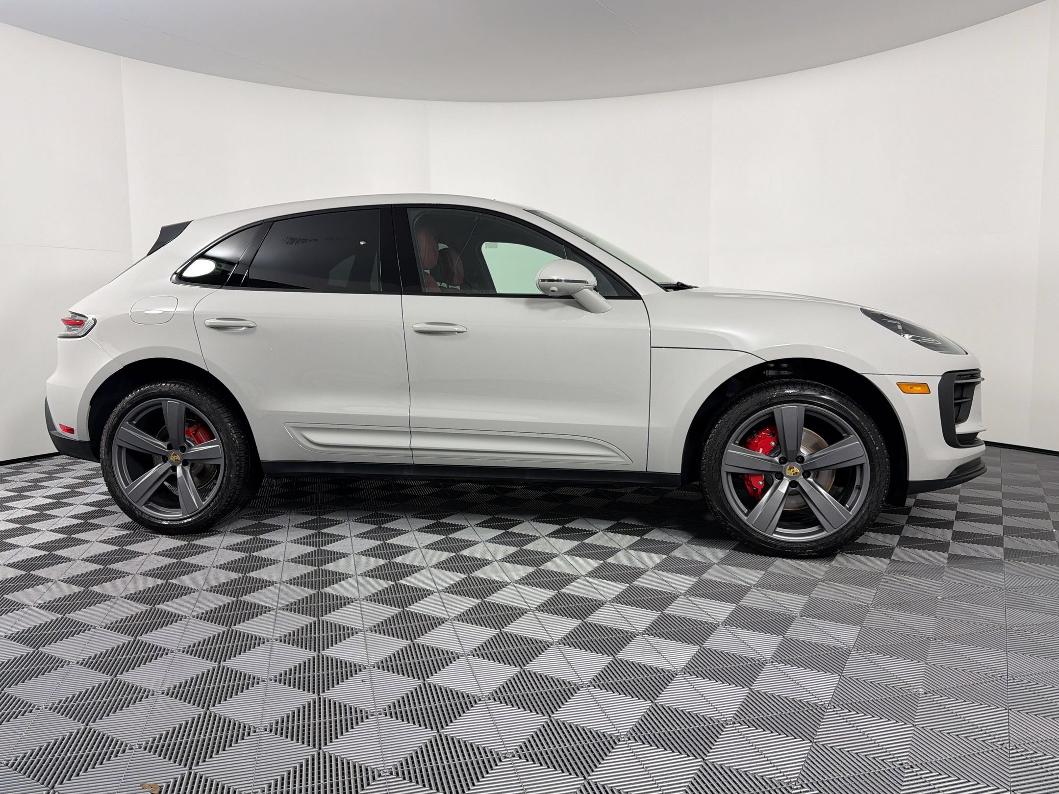 New 2026 Porsche Macan S AWD/4WD image 11