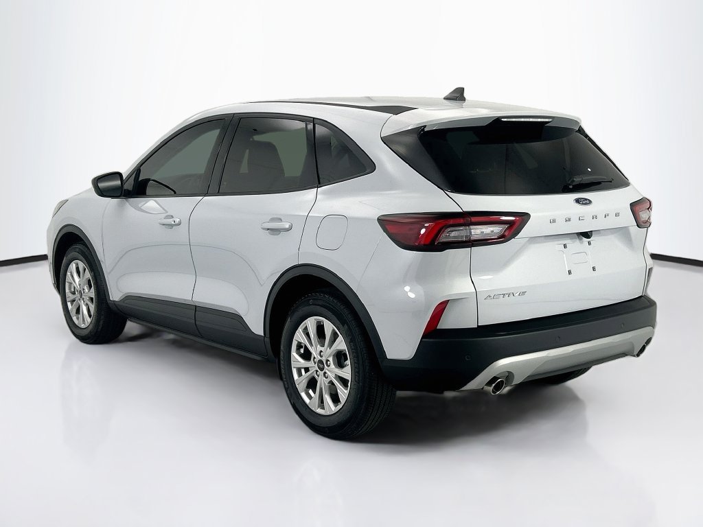 Used 2025 Ford Escape Active w/ Tech Pack #1 FWD image 7