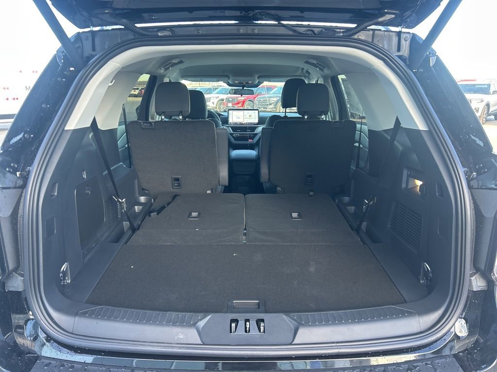 New 2026 Ford Explorer Active image 17