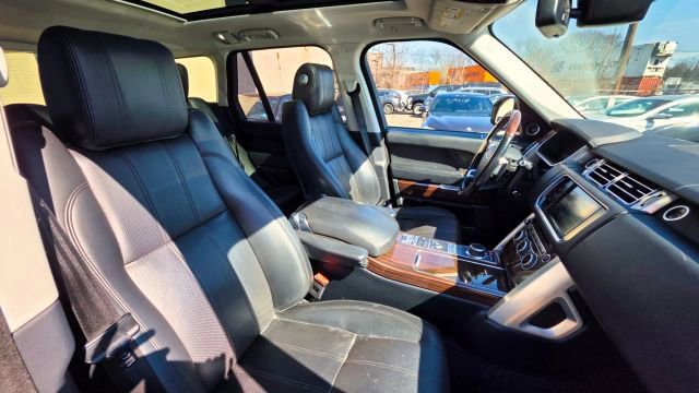 Used 2015 Land Rover Range Rover Supercharged AWD/4WD image 34
