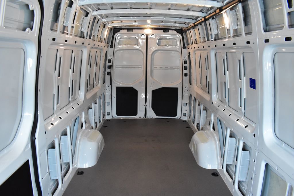 Certified 2025 Mercedes-Benz Sprinter 2500 image 30