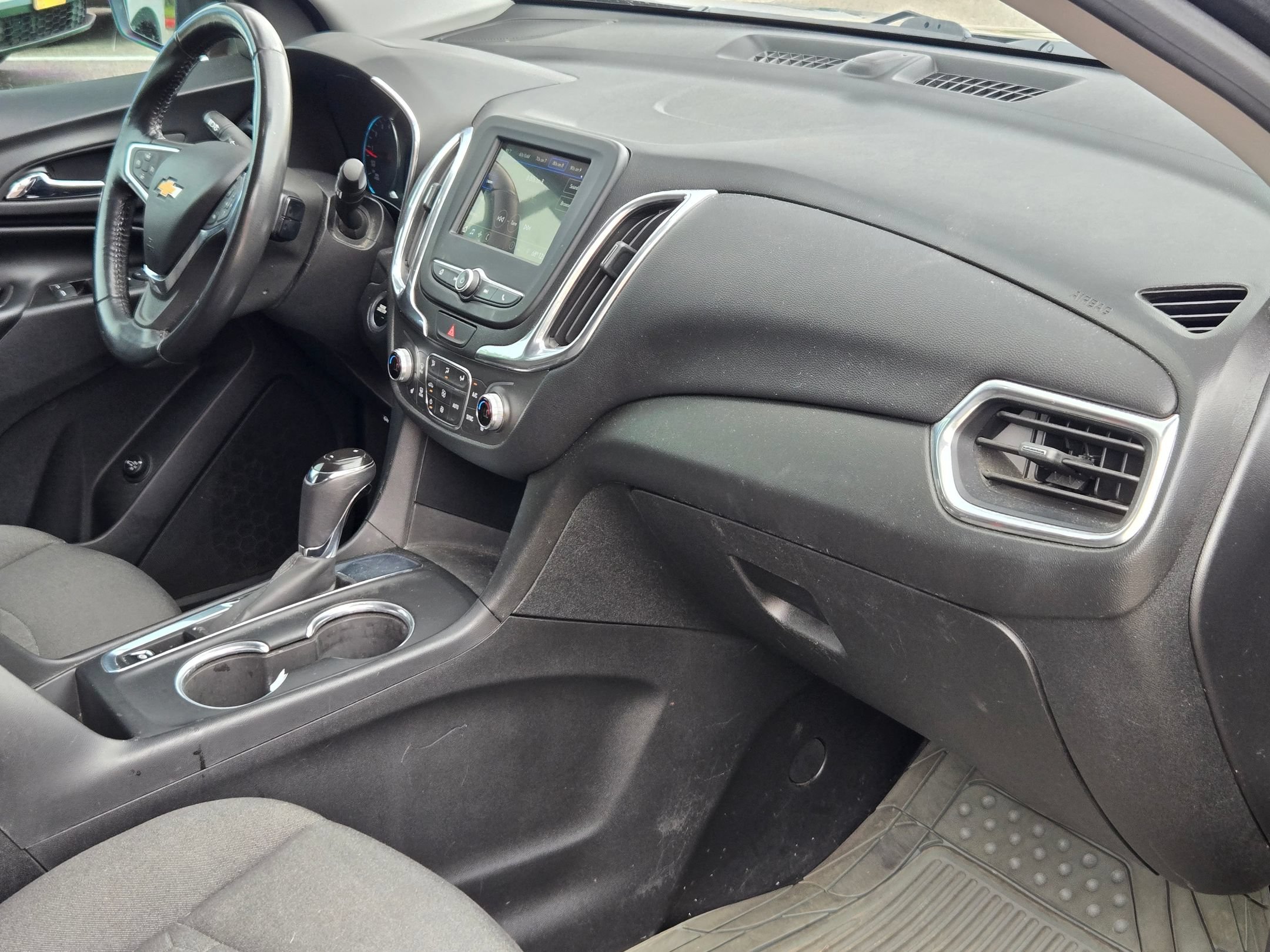 Used 2019 Chevrolet Equinox LT FWD image 26