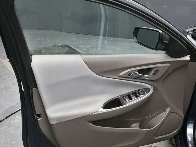 Used 2019 Chevrolet Malibu LS image 14