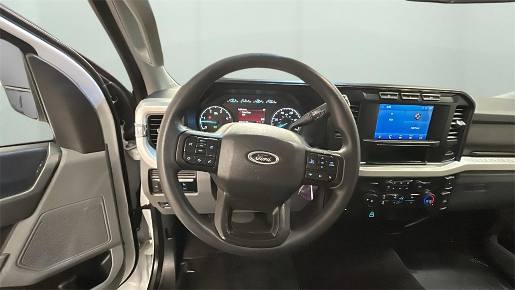 Used 2024 Ford F250 XLT image 11